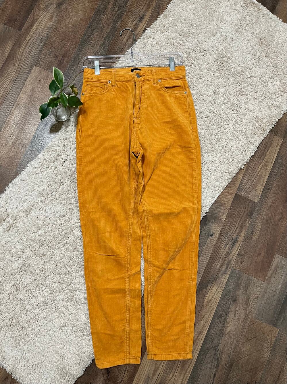 Urban Outfitters BDG Size 24 Gold Yellow Corduroy High-Rise Mom Jeans